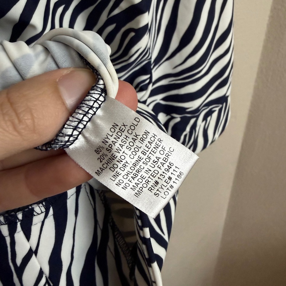 Jude Connally Megan Dress Small Zebra Print Shift 3/4 Sleeve V-Neck Stretch USA - Picture 6 of 9